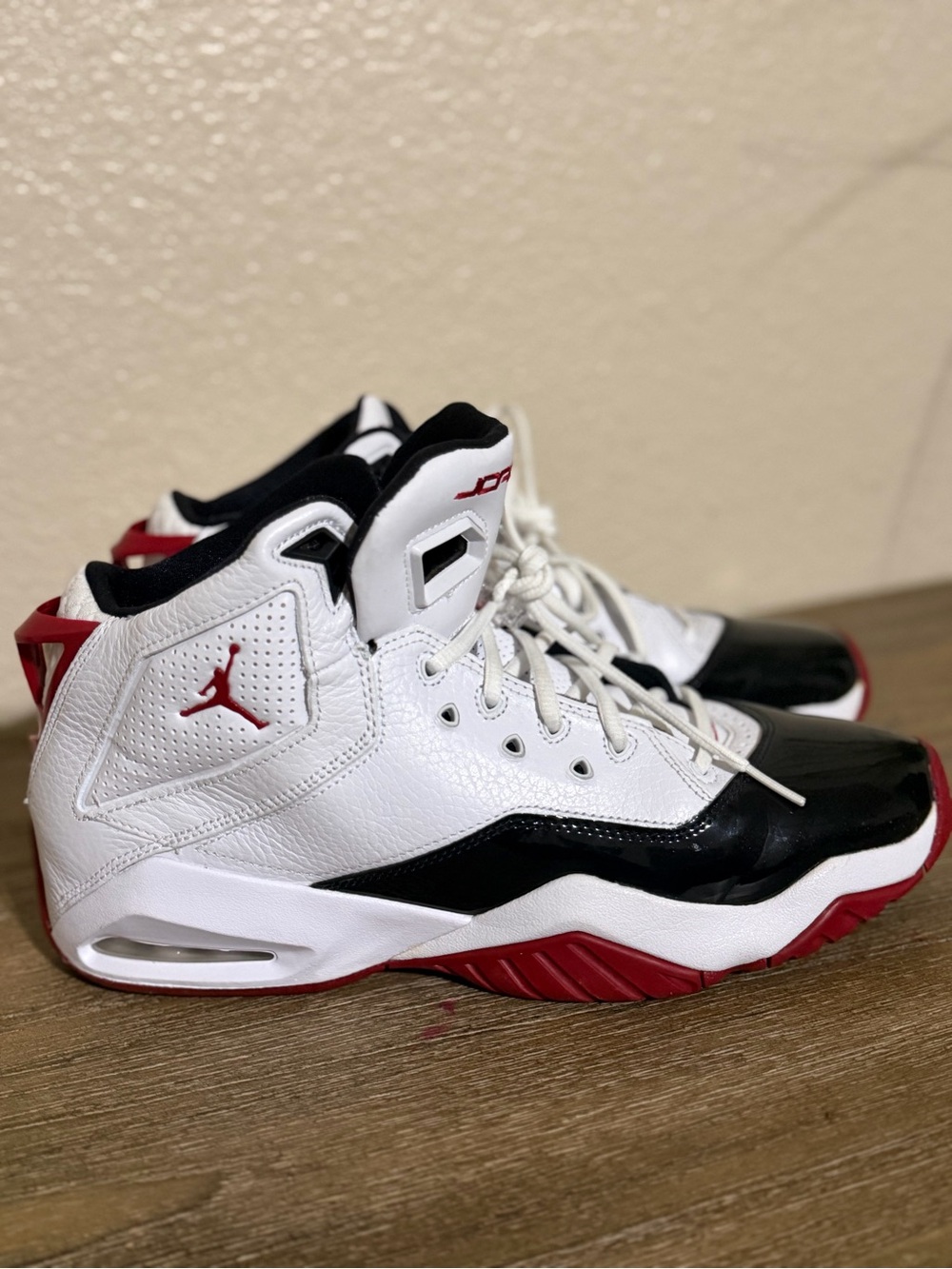 Men’s Jordan B’Loyal “White/Red-Black”  315317-160